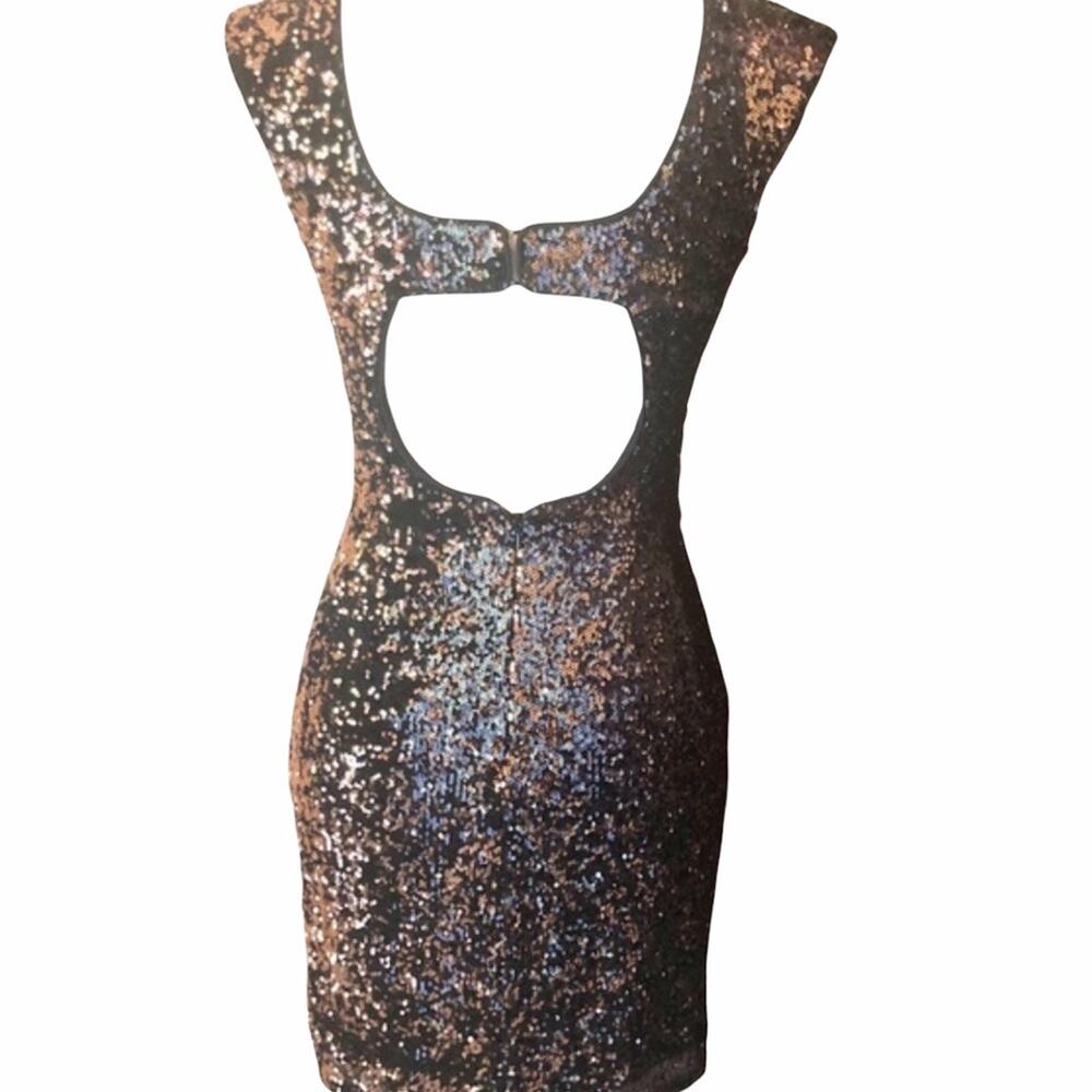 Sean Collection Sequined Fitted Formal Hoco Dress… - image 3